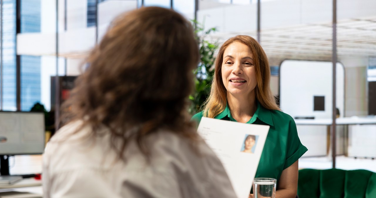 Niebezpieczna praktyka dotarła do Polski. Ludzkie losy w rękach "zimnych algorytmów"
