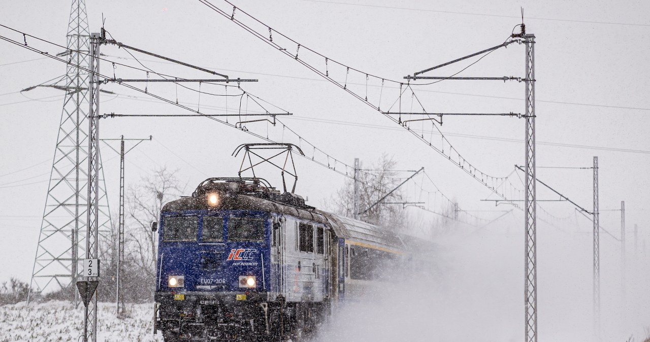 Aura paraliżuje kolej. Ponad 40 pociągów ma opóźnienia