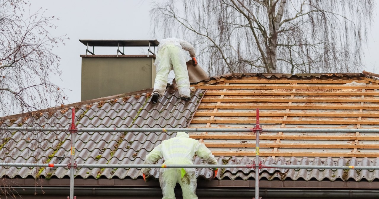 Tysiące ton azbestu znika z Lubelszczyzny dzięki unijnym funduszom
