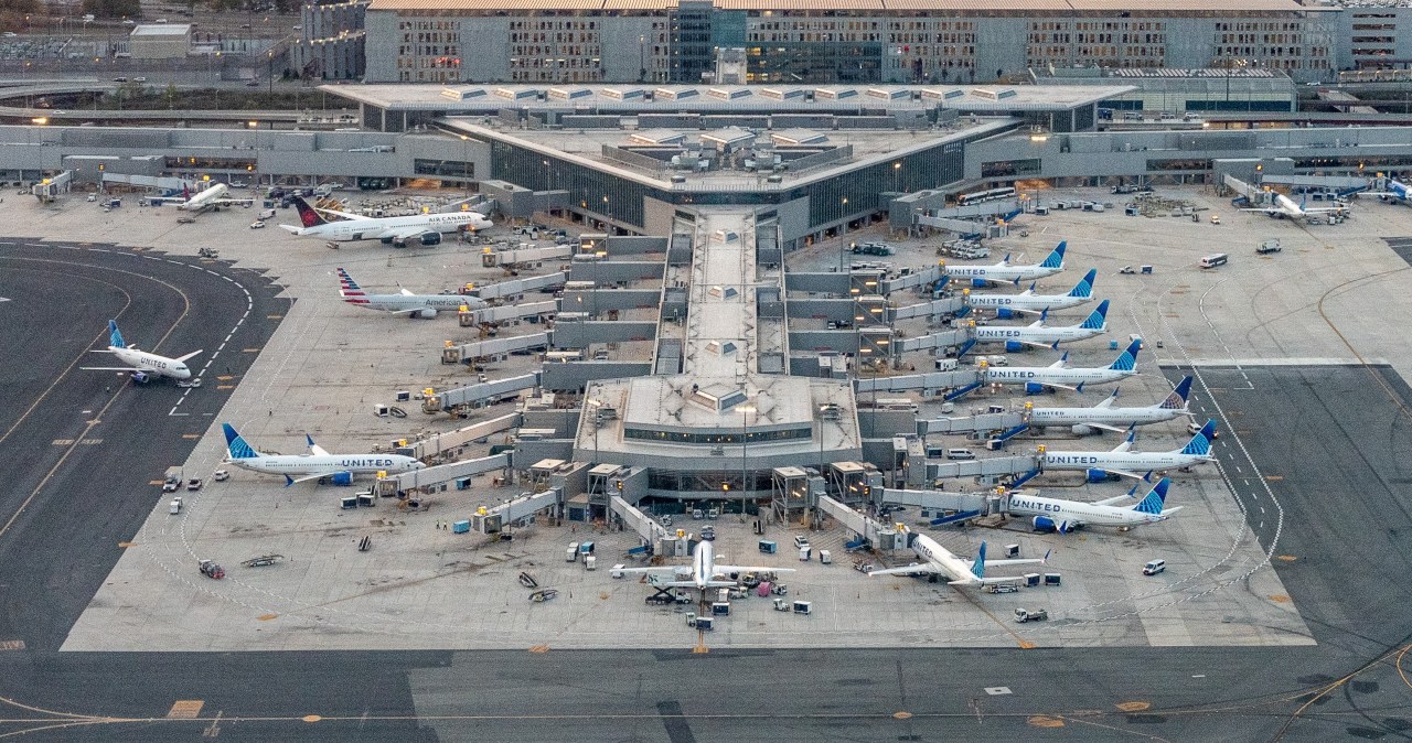 Chaos na lotniskach w USA. Tysiące opóźnionych lotów