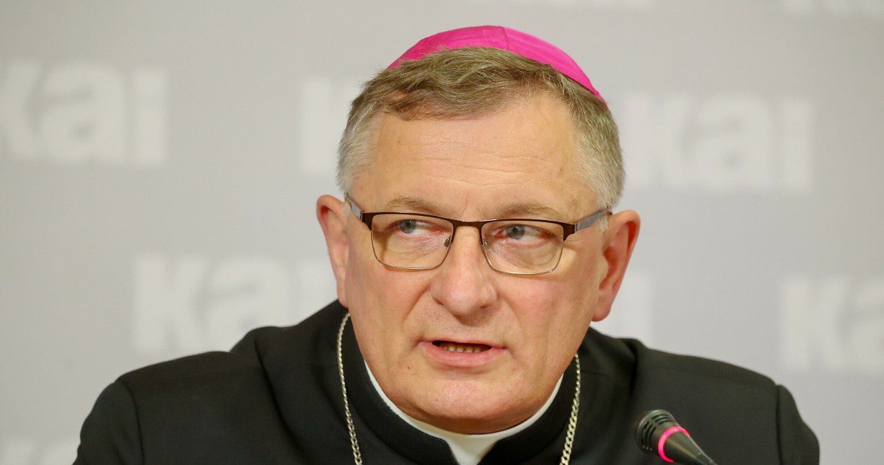 Papież ogłosił decyzję w sprawie polskiego biskupa