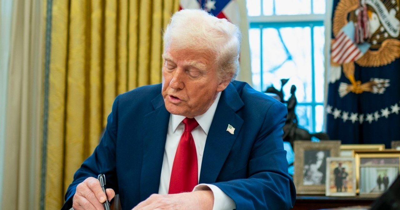 Wojna handlowa. Trump nałożył cła, Kanada i Meksyk reagują