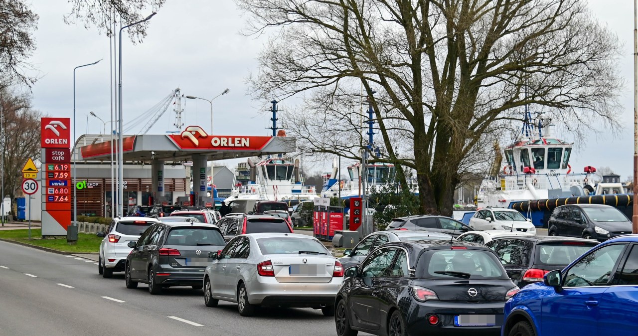 Turystyka paliwowa w Świnoujściu? Kierowcy z Niemiec szturmują stacje