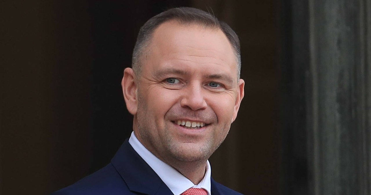 "Miesiąc miodowy" Karola Nawrockiego. Polacy oceniają nowego prezydenta