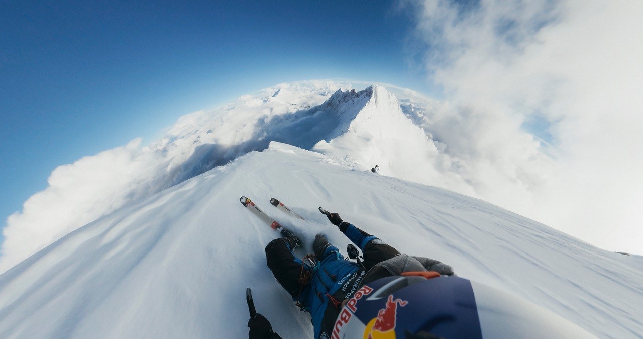 Historyczny wyczyn Andrzeja Bargiela! Zjechał na nartach z Mount Everestu bez tlenu