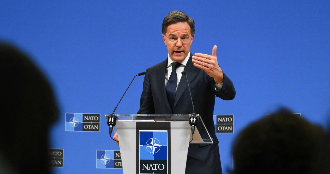 Szef NATO o większych wydatkach na obronność. "Złożyliśmy zobowiązanie"