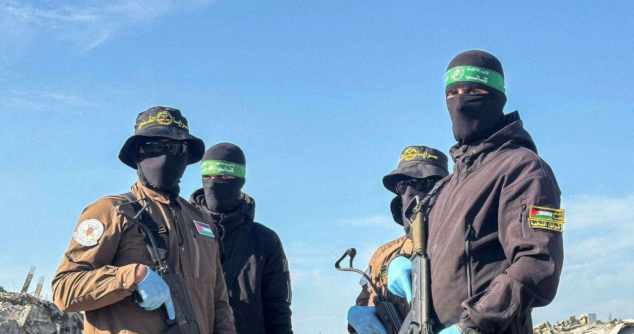 To był sygnał do ataku na Izrael: Serca, gwiazdki i kwiaty