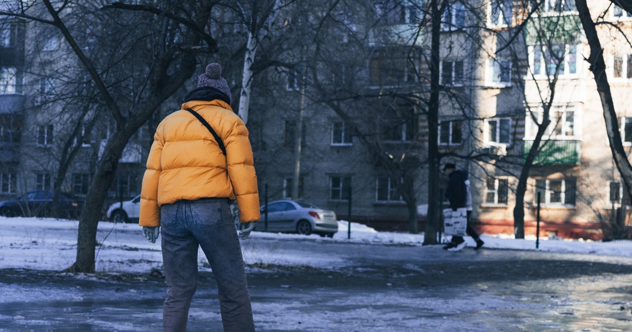 Marznący deszcz i gołoledź. Meteorolodzy ostrzegają