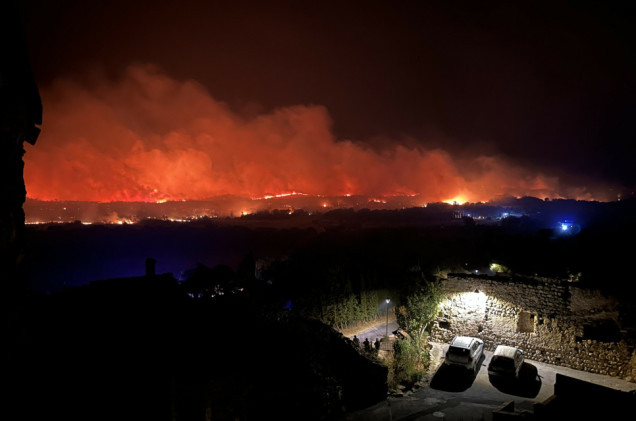 Potężny pożar w Pirenejach. Francja zarządziła ewakuację