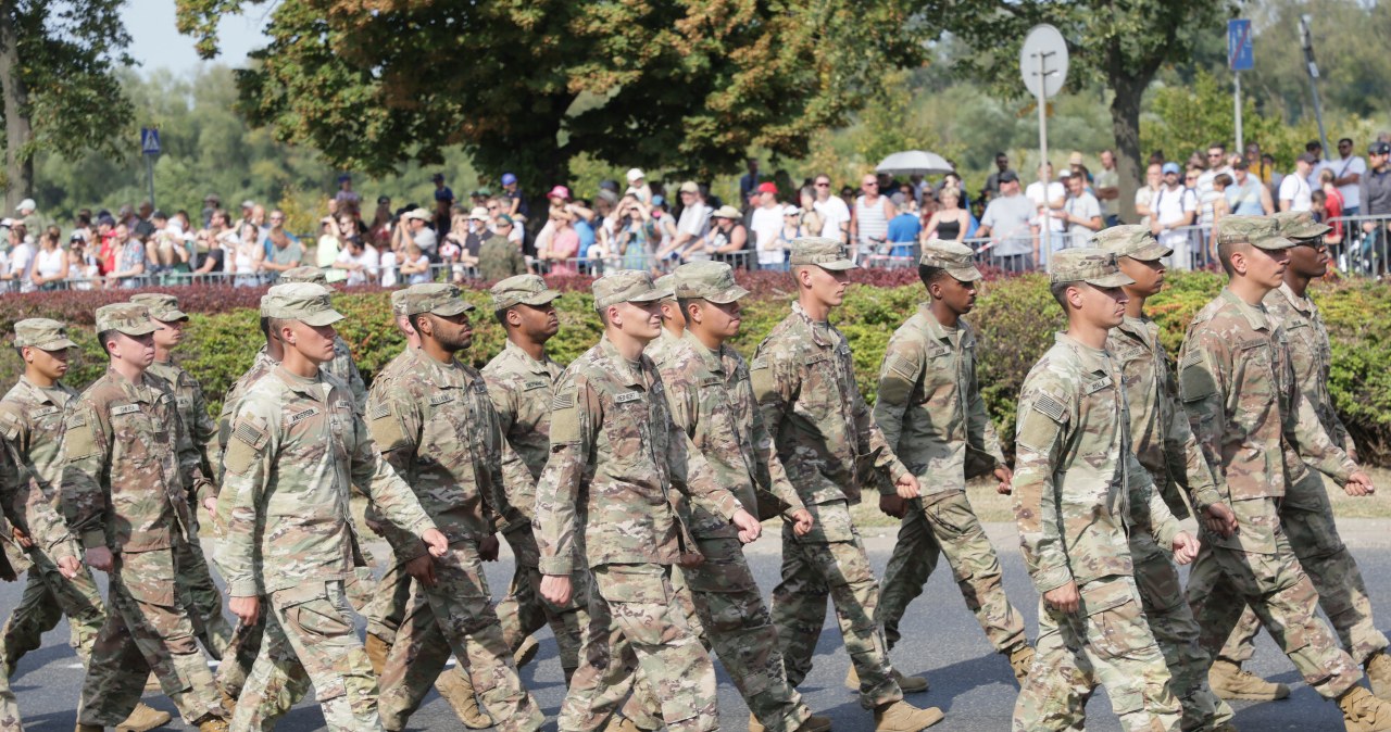 ​"Złóżmy USA konkretną ofertę". Szef BBN o stałych bazach w Polsce