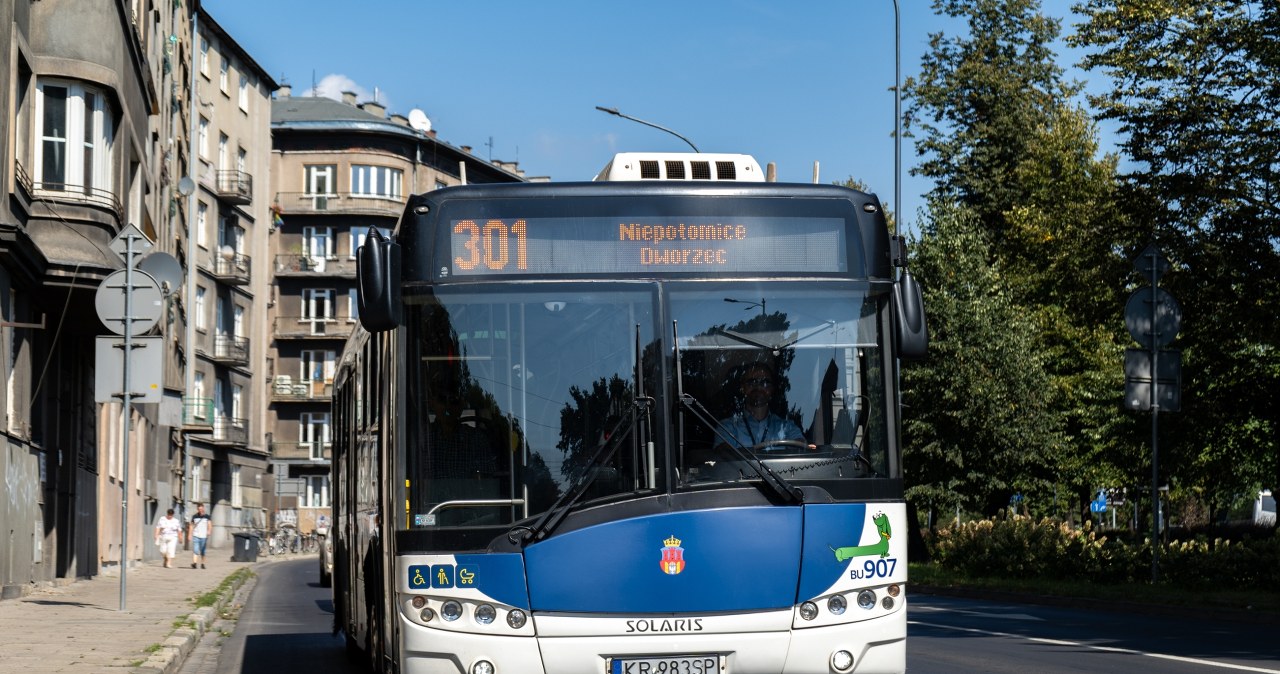 Utrudnienia na głównej arterii Krakowa. W tych dniach lepiej omijać Al. Słowackiego
