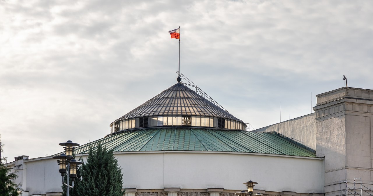 Majówka dla posłów. Parlamentarzyści będą odpoczywać znacznie dłużej