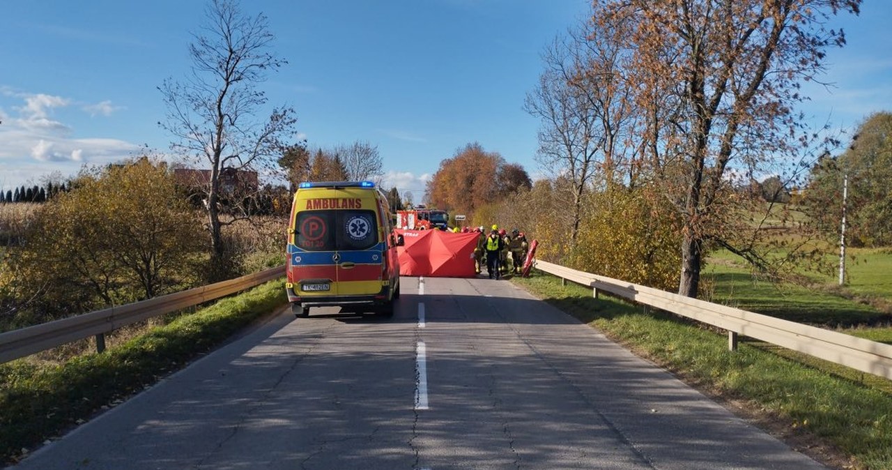 Śmiertelny wypadek pod Kielcami. Dwie osoby nie żyją, kolejne ranne
