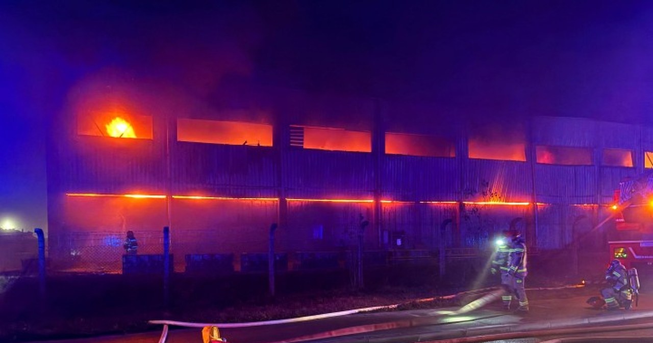 Płonęła hala z paliwami alternatywnymi w Stalowej Woli