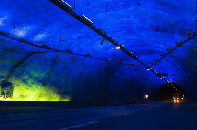 Oto najdłuższy tunel drogowy świata. Znikasz pod ziemią na 24 kilometry