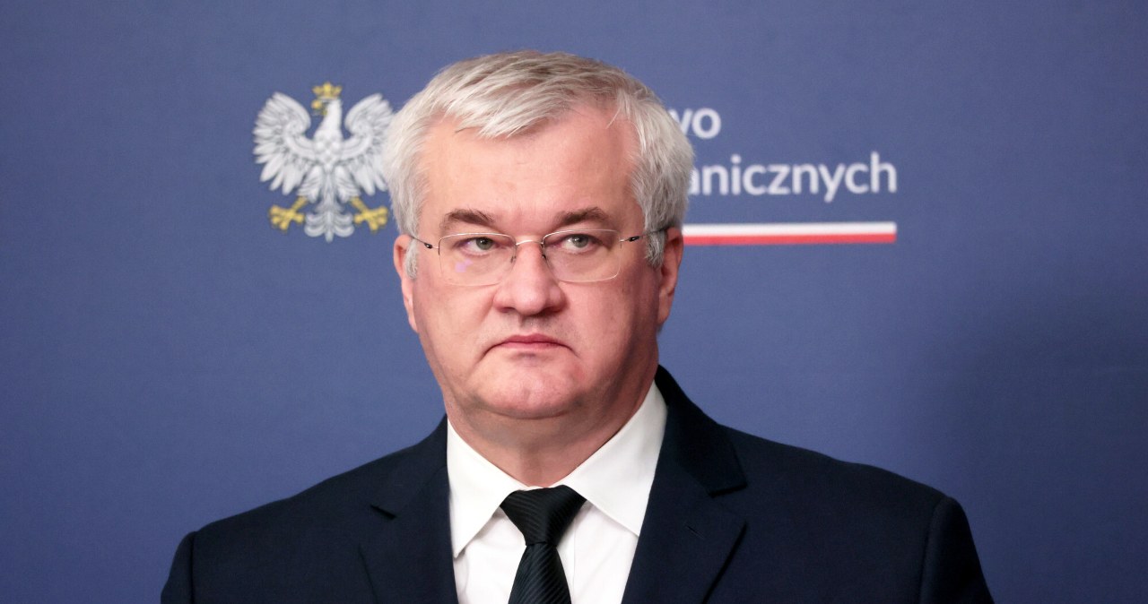 "Nie bez powodu otrzymuje oklaski z Moskwy". Sybiha ostro o Nawrockim