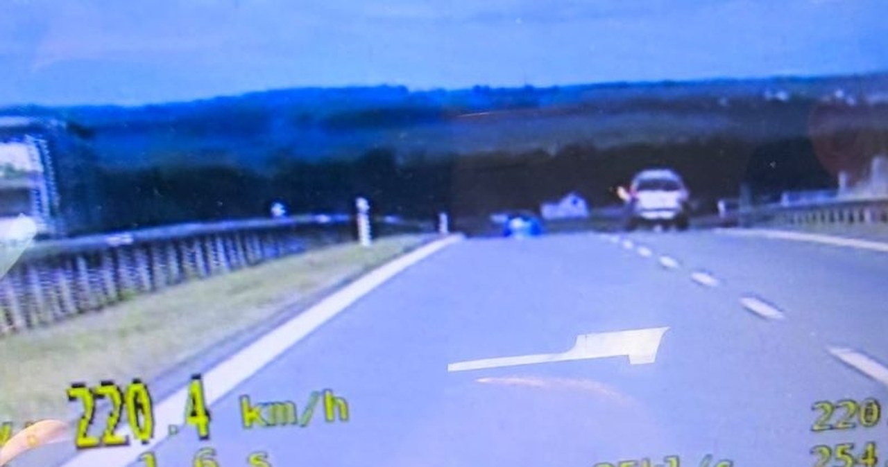 Pędził Trasą Kaszubską ponad 220 km/h. Zapłacił kilka tysięcy złotych mandatu