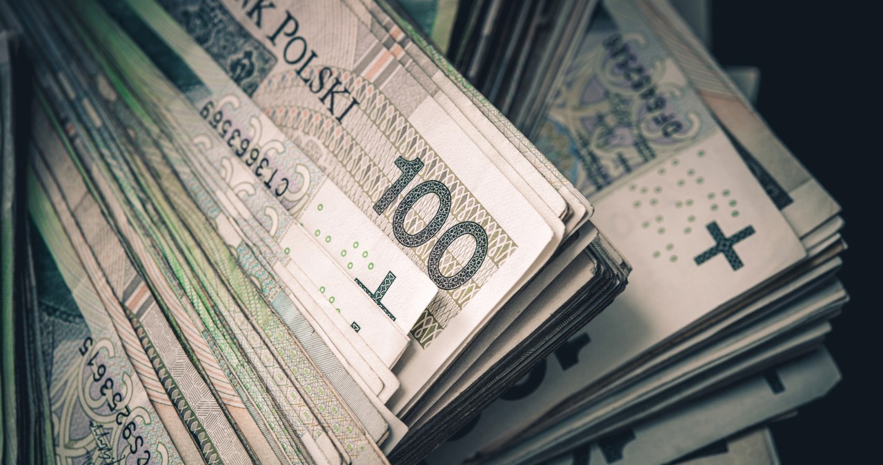 Podawali się za pracowników banku. Wyłudzili 1,5 mln zł