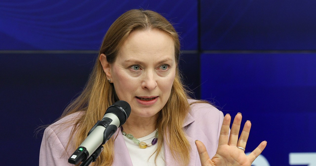 "Od mojej rodziny wara". Ostry wpis Pełczyńskiej-Nałęcz