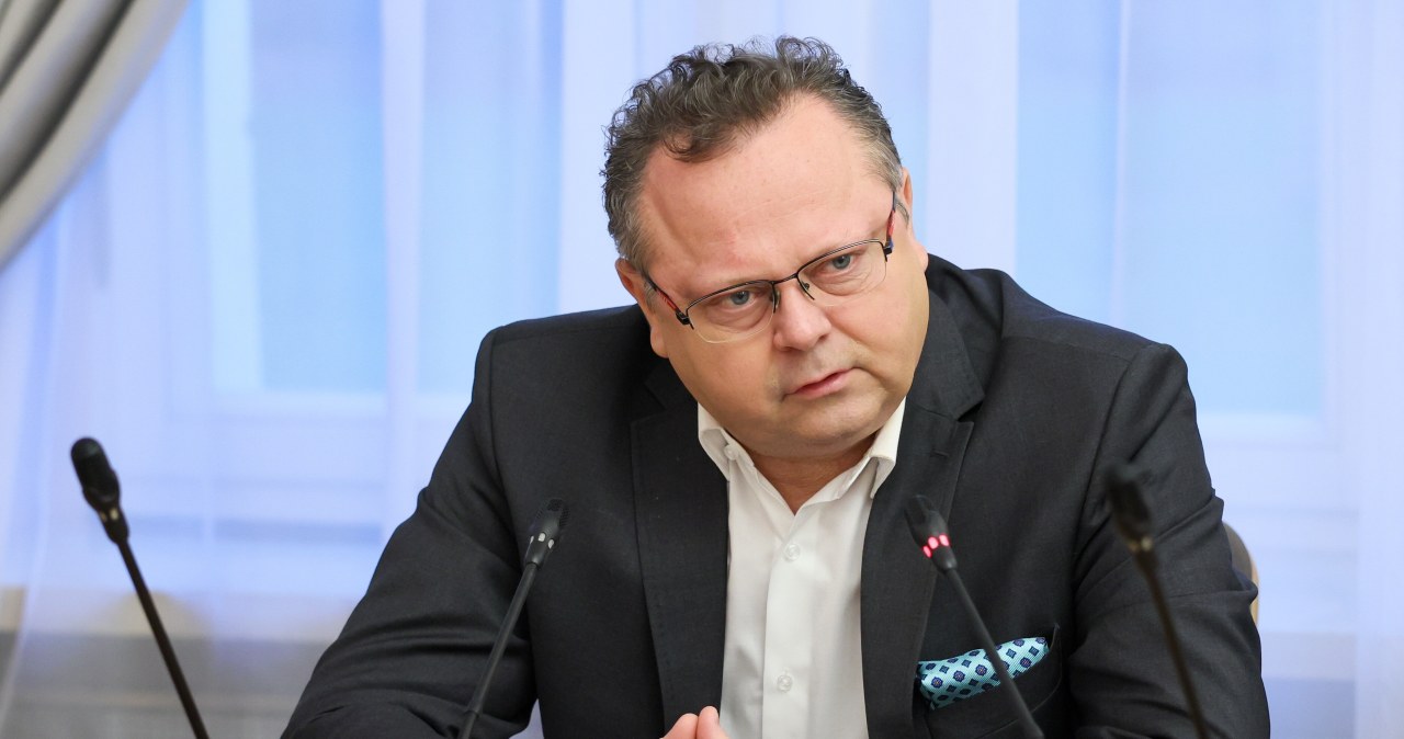 Omega czy nie? Burza wokół zegarka Andrzeja Szejny