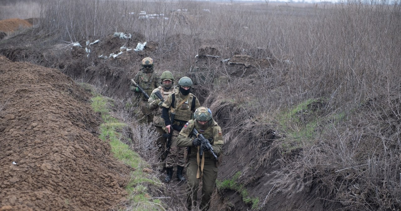 Ile trzeba zapłacić, by nie zginąć na froncie? "Ładunek 200" liczony w rublach