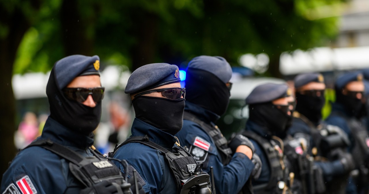 Szpiedzy Kremla zatrzymani. Trop prowadzi do grupy antyfaszystów