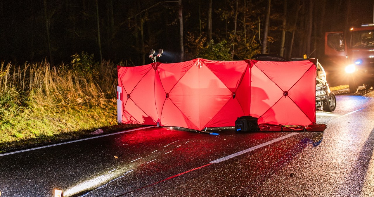 Tragedia w Wielkopolsce. BMW potrąciło 20-latkę podczas cofania