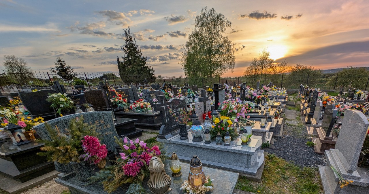 Polacy mogą odzyskać tysiące złotych z nielegalnych opłat cmentarnych!