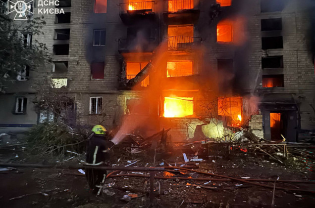 Nocny atak Rosji. „Zbrodniarz Putin prowadzi podłą wojnę przeciwko ludności cywilnej”