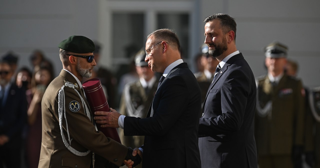 MON reaguje na artykuł Onetu. Chodzi m.in. o synów znanego generała