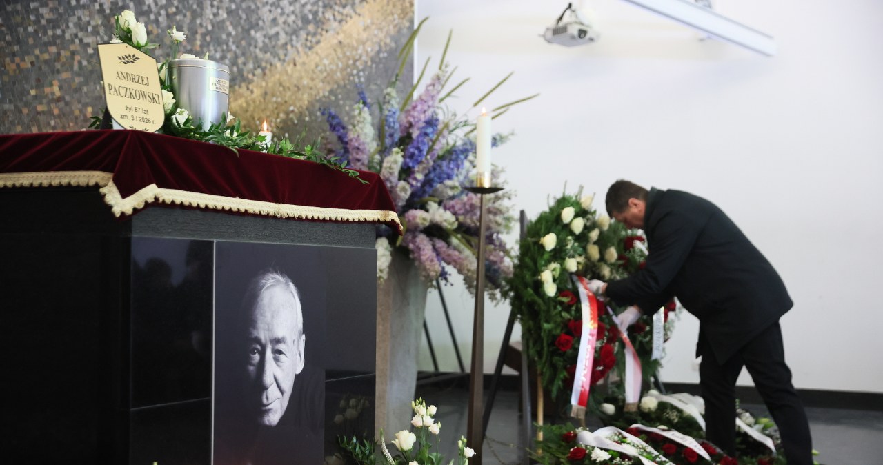 "Nie walczył historią". Ostatnie pożegnanie prof. Paczkowskiego