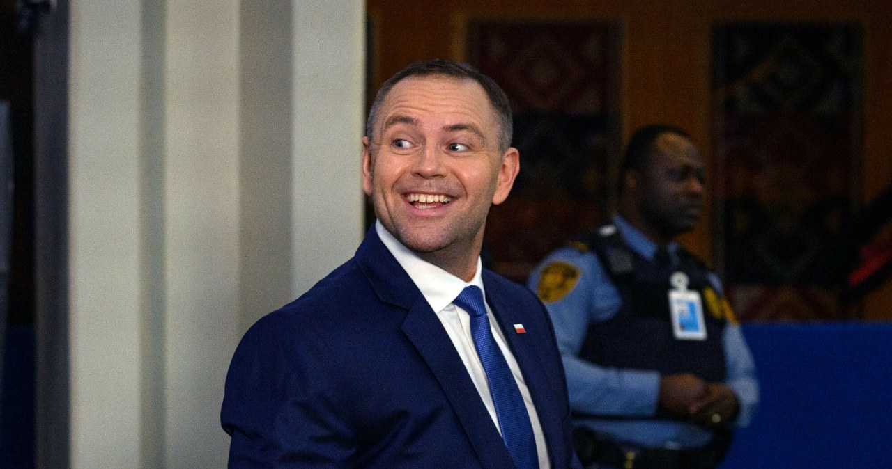 Ile zarabiają ministrowie Nawrockiego? Kancelaria odpowiada