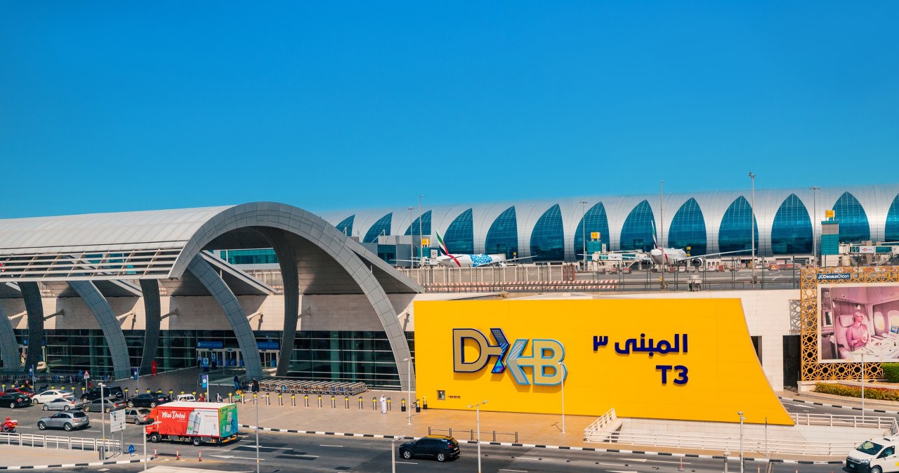 Drony spadły w pobliżu lotniska w Dubaju. Są ranni