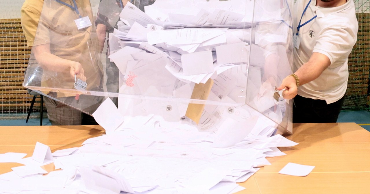Zamiana głosów w komisjach wyborczych. Ujawniono skalę