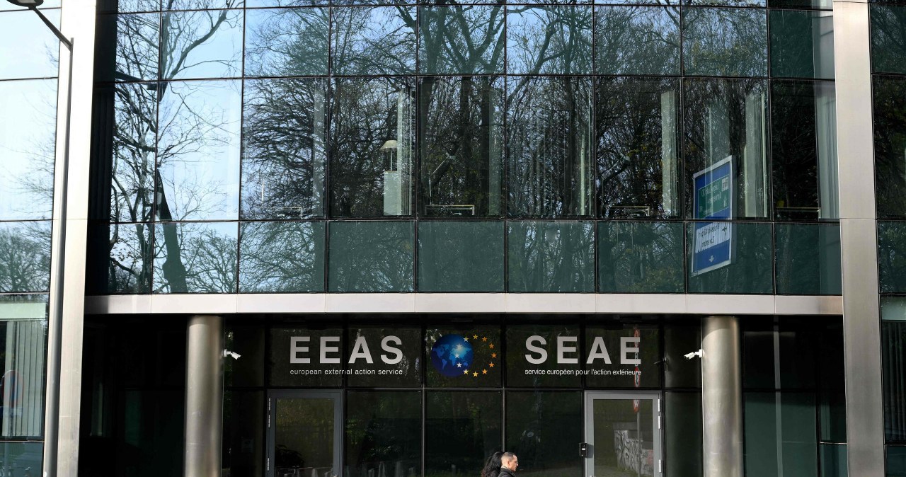 Nalot na Kolegium Europy i instytucję w Brukseli. Znana postać zatrzymana