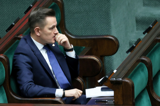 Oszuści przejmują konta na WhatsAppie. Ofiarą padł wiceminister MS