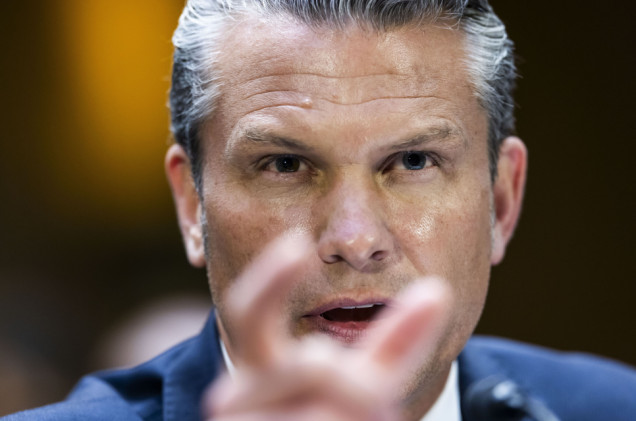 38 mld dolarów kosztów wojny z Iranem. Hegseth wypomina senatorom pieniądze dla Ukrainy