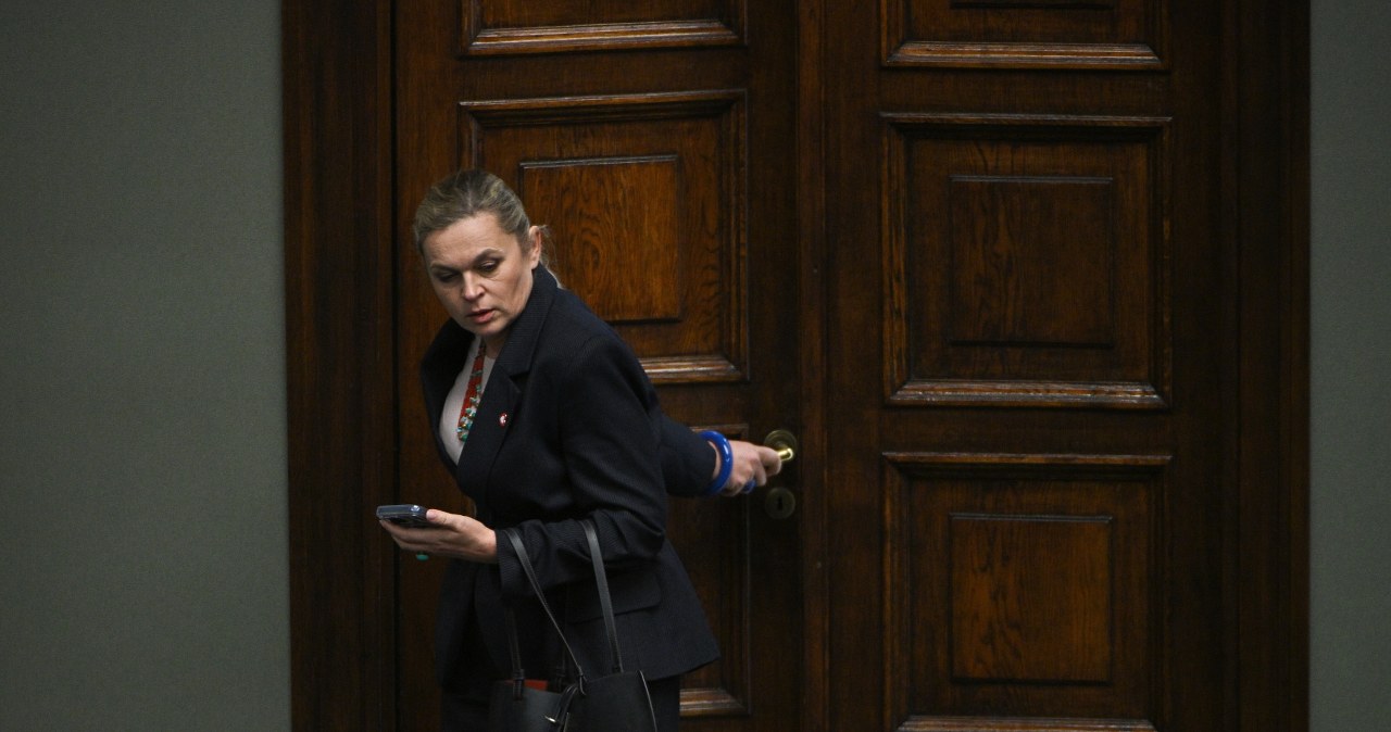 MEN rezygnuje z walki z wagarowiczami