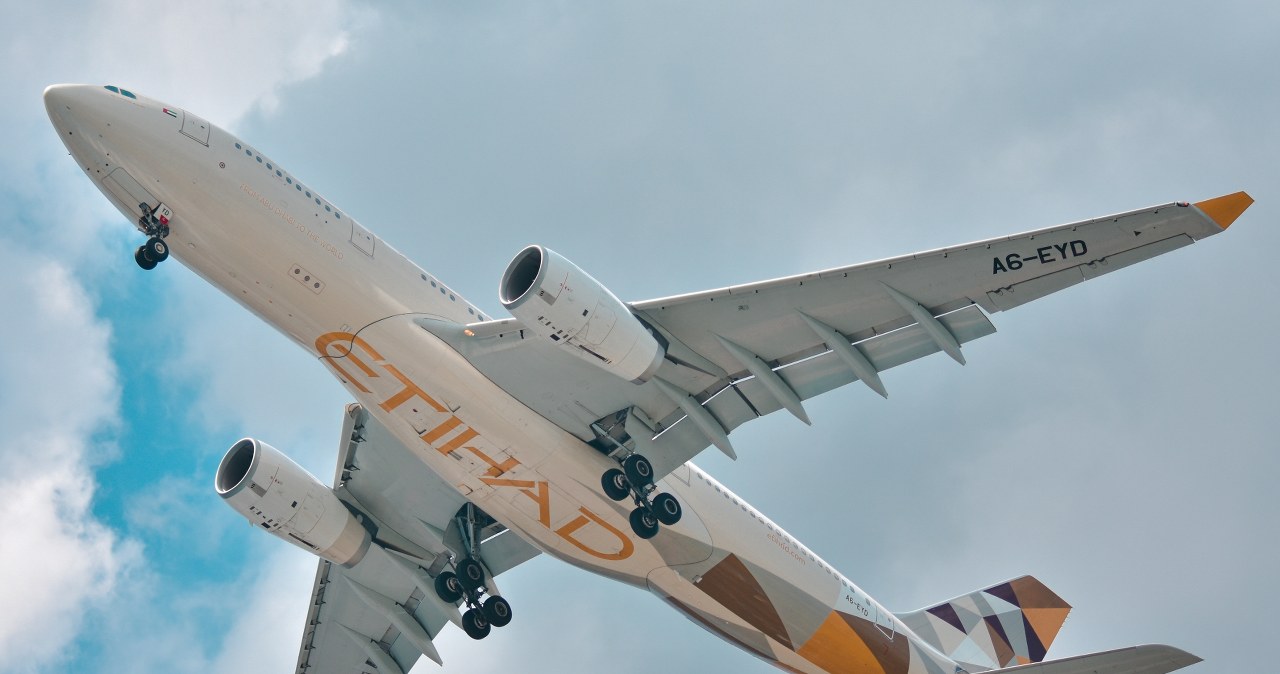 Dwie linie lotnicze z Bliskiego Wschodu częściowo wznawiają połączenia