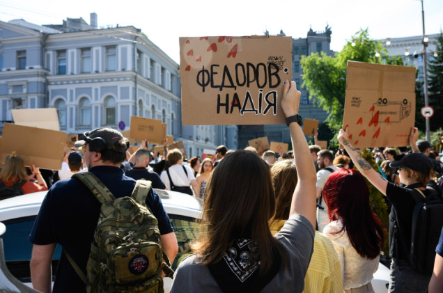 „Armia bez przekrętów”. Protest w Kijowie po odwołaniu ministra obrony
