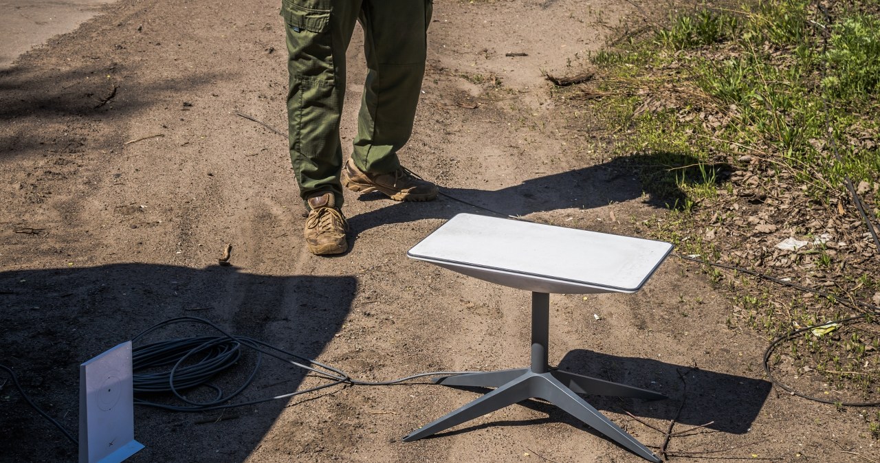 "Nie ma alternatywy". Rosjanie informują o problemach z łącznością na froncie