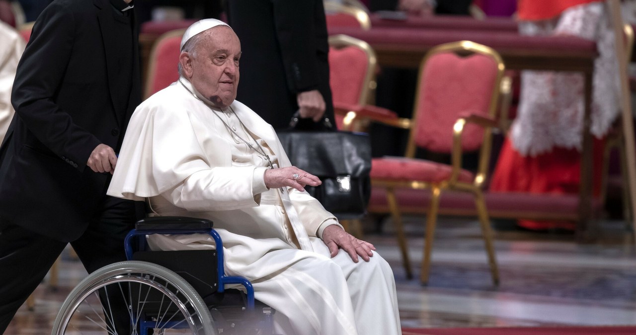 Papież Franciszek nie poprowadzi niedzielnej modlitwy "Anioł Pański"