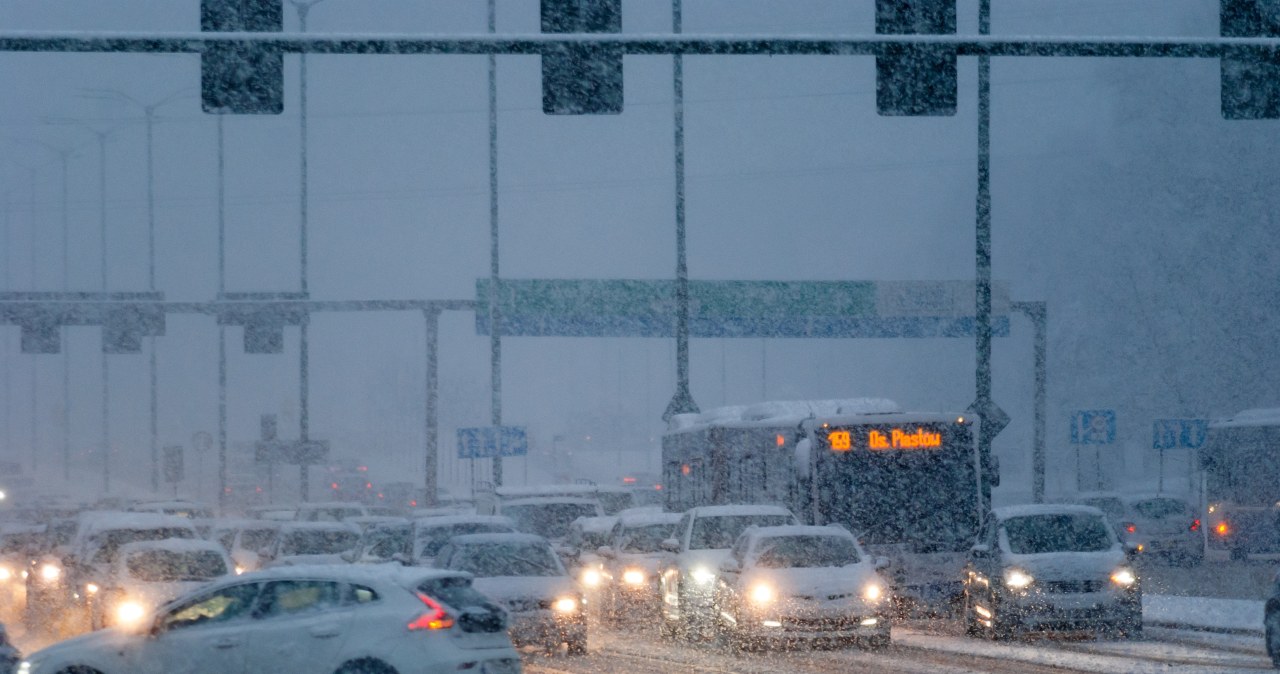 Zima znowu atakuje. IMGW ostrzega przed śnieżycami i oblodzeniem