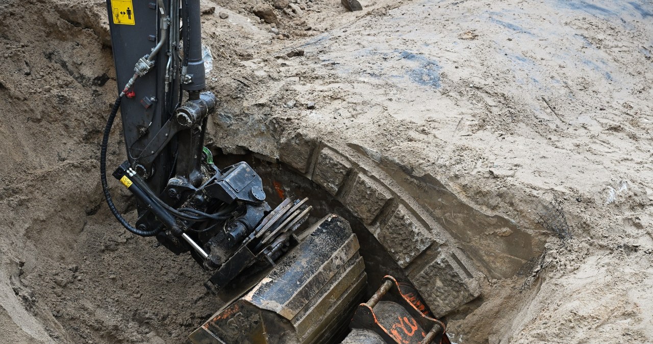 Sensacyjne odkrycie w centrum Koszalina. Most z XIX wieku odnaleziony pod ulicą