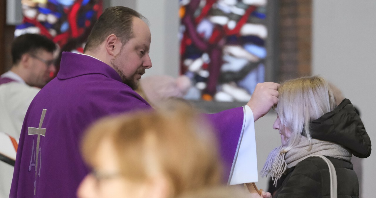 Czy w Środę Popielcową musisz być w kościele? I co z tym postem?