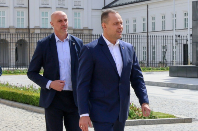 Domagał się spotkania z prezydentem Nawrockim. Incydent z bronią przed Pałacem Prezydenckim