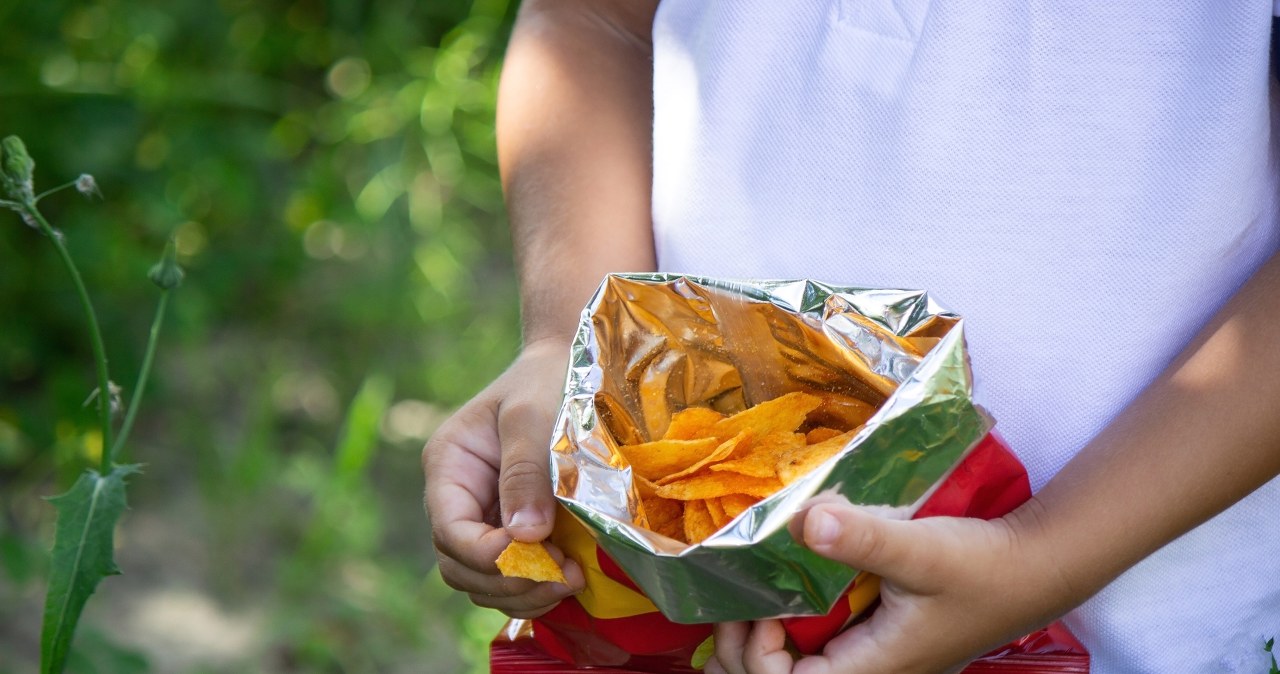 Tak walczą z otyłością wśród dzieci. Zakazali pewnych reklam