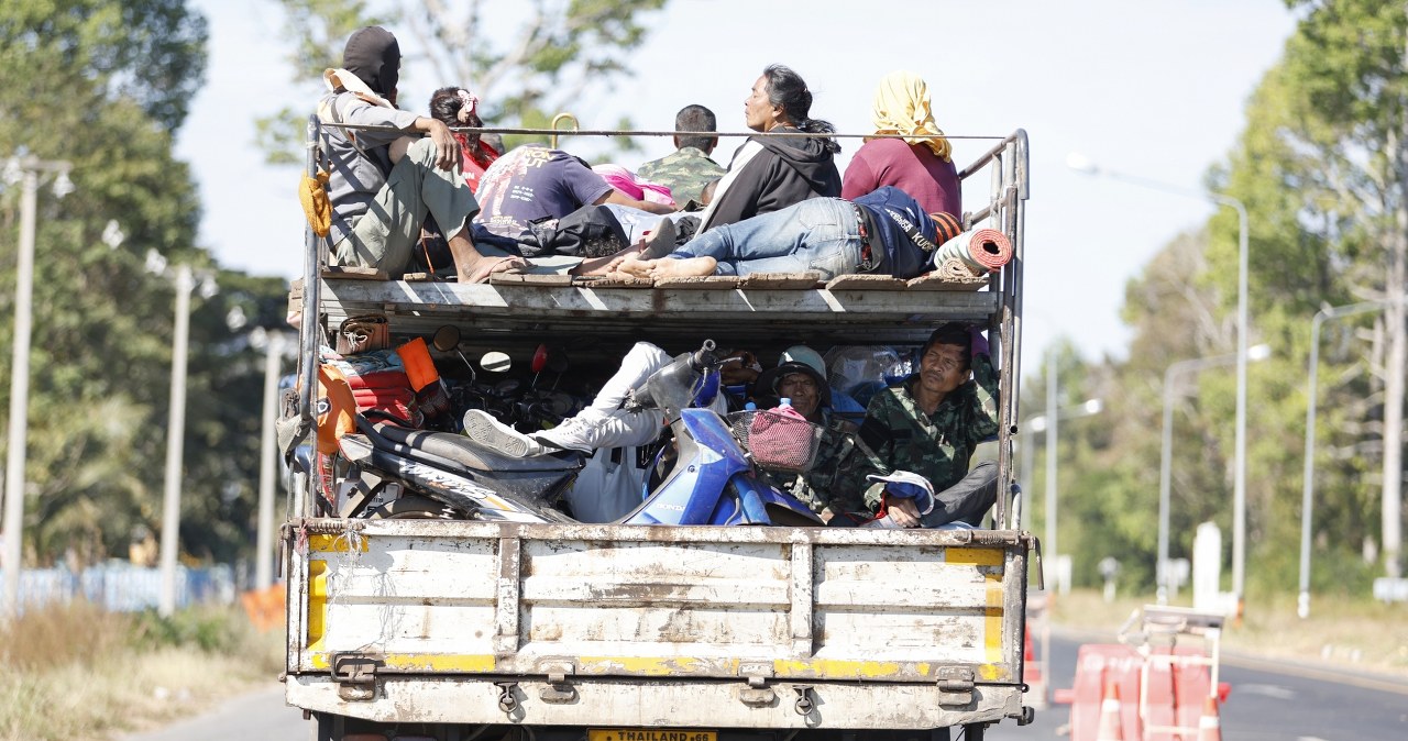 Godzina policyjna w prowincji Tajlandii. Ewakuowano setki tysięcy osób