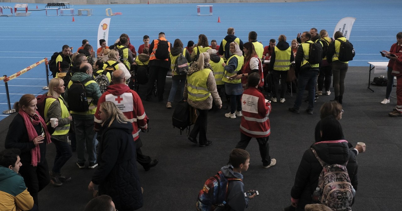 Plany ewakuacji setek tysięcy osób. "Możliwe, że zobaczymy potężną armię wzdłuż granic"