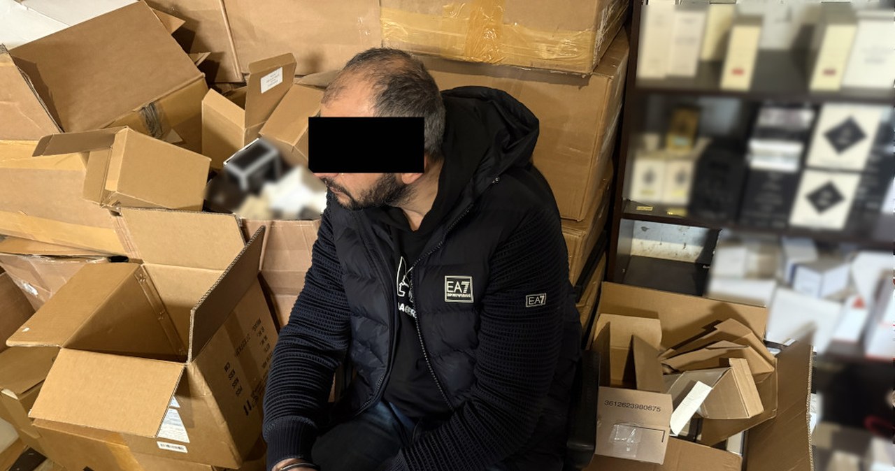 Akcja pod Warszawą. Przejęto podróbki znanych kosmetyków warte 25 mln zł